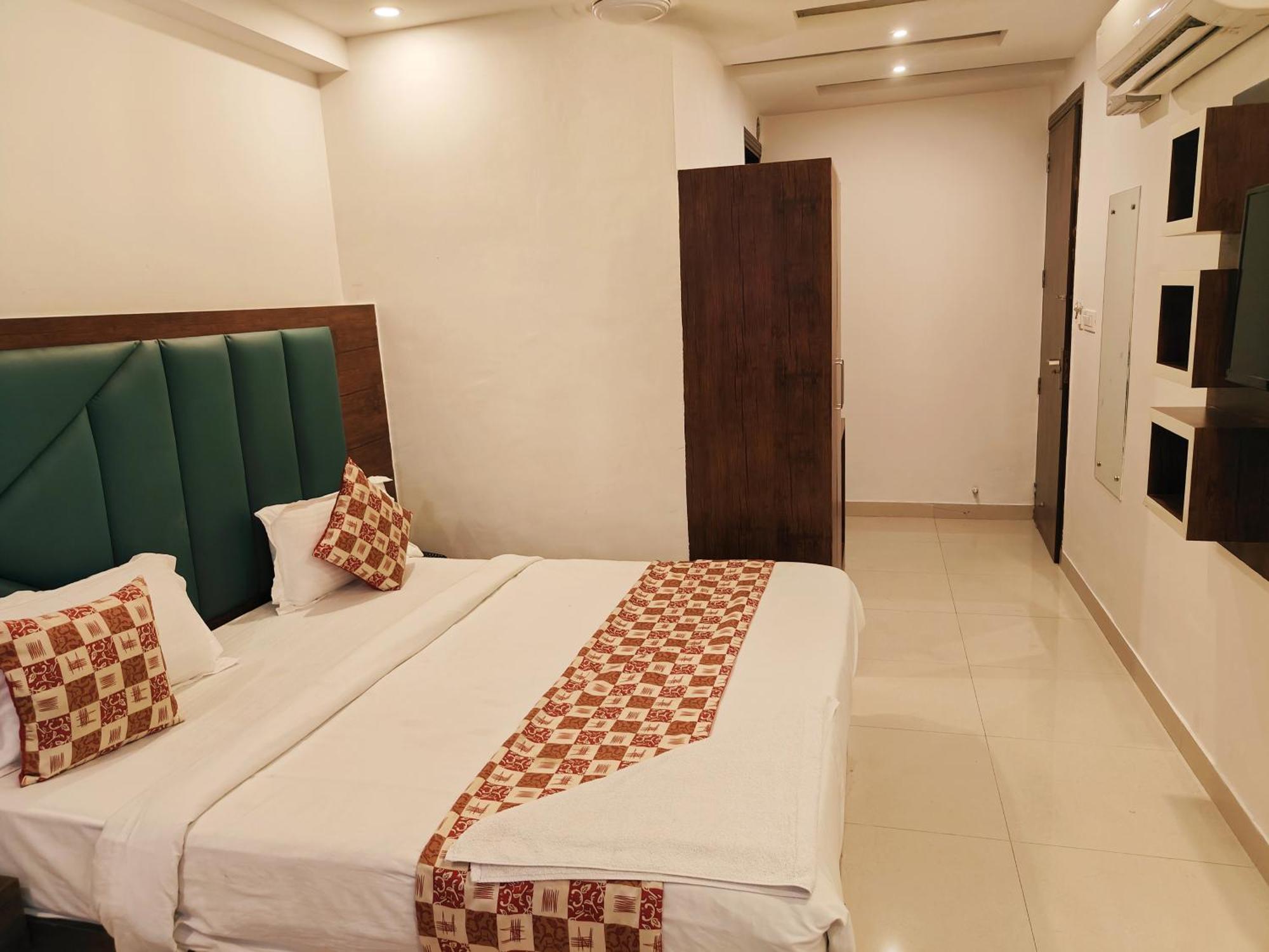 Hotel Le Mount Plaza Near Igi Airport Delhi New Delhi Eksteriør billede