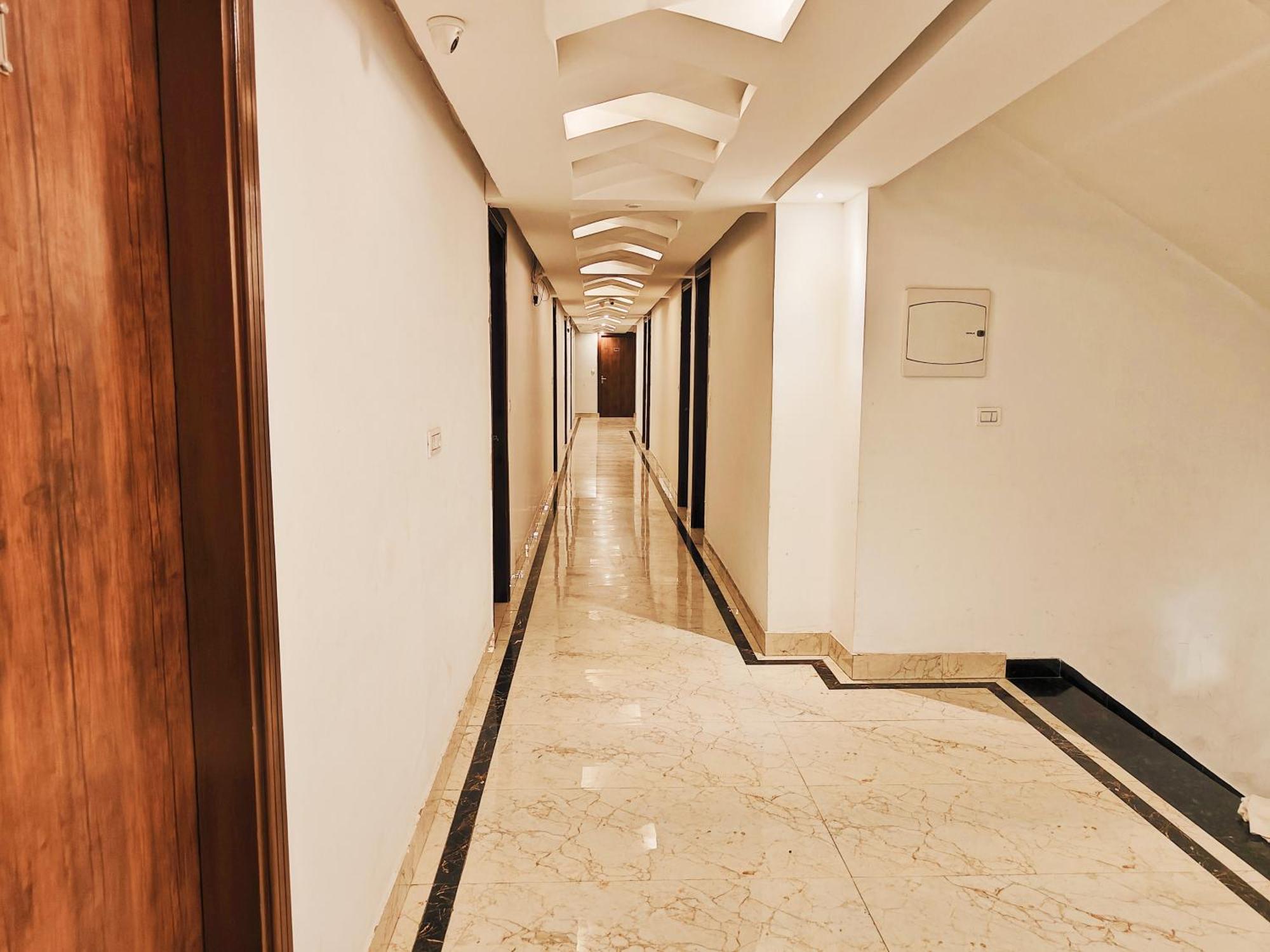 Hotel Le Mount Plaza Near Igi Airport Delhi New Delhi Eksteriør billede