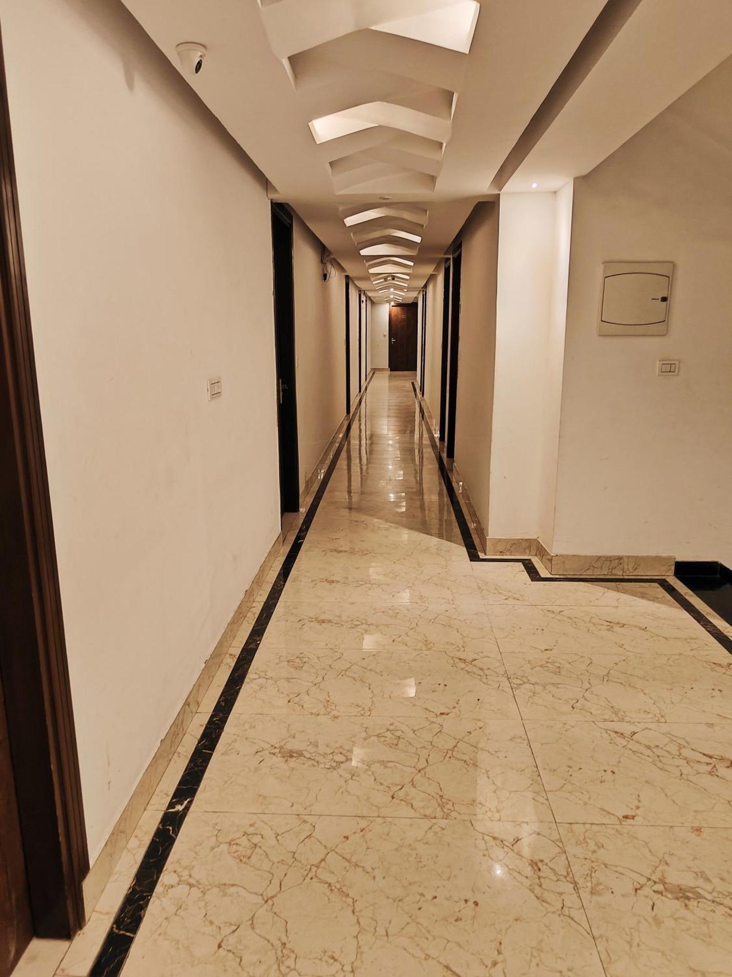 Hotel Le Mount Plaza Near Igi Airport Delhi New Delhi Eksteriør billede